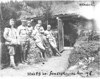 Erdhütte des Regimentsstabes bei Smerekowice 1915